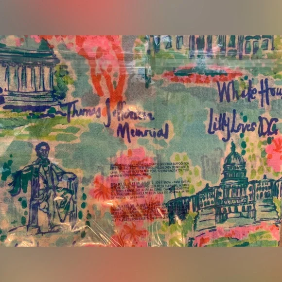Lilly Pulitzer Lilly loves DC Murfee scarf - Picture 8 of 11